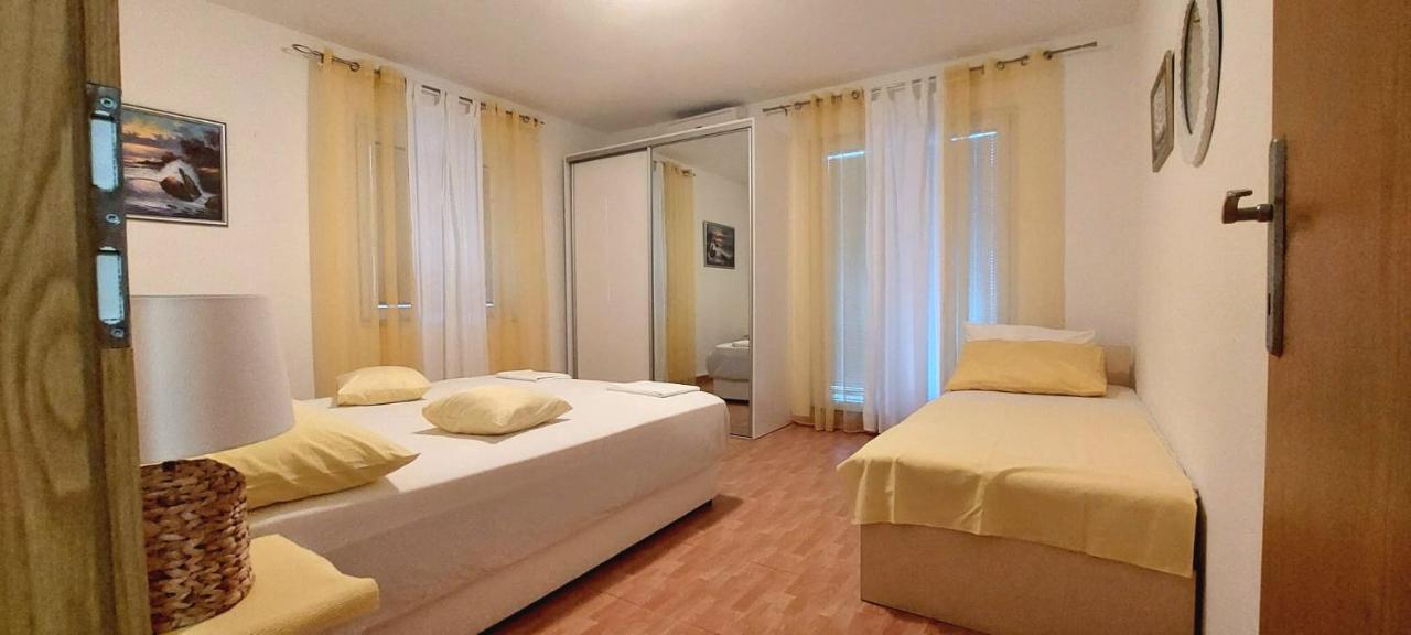 Apartments Mestral Baška Voda Exteriér fotografie